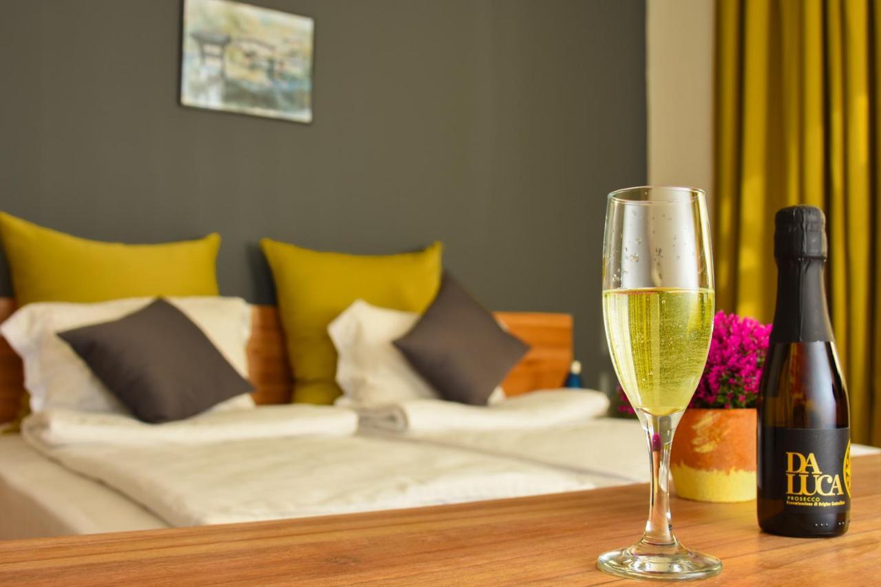 Eco Complex Izvori Hotel Varna Buitenkant foto